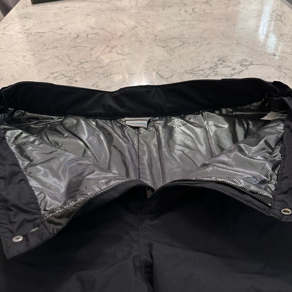 Columbia Omni Tech snow pants in black worn once and excellent condition!! - Picture 5 of 10